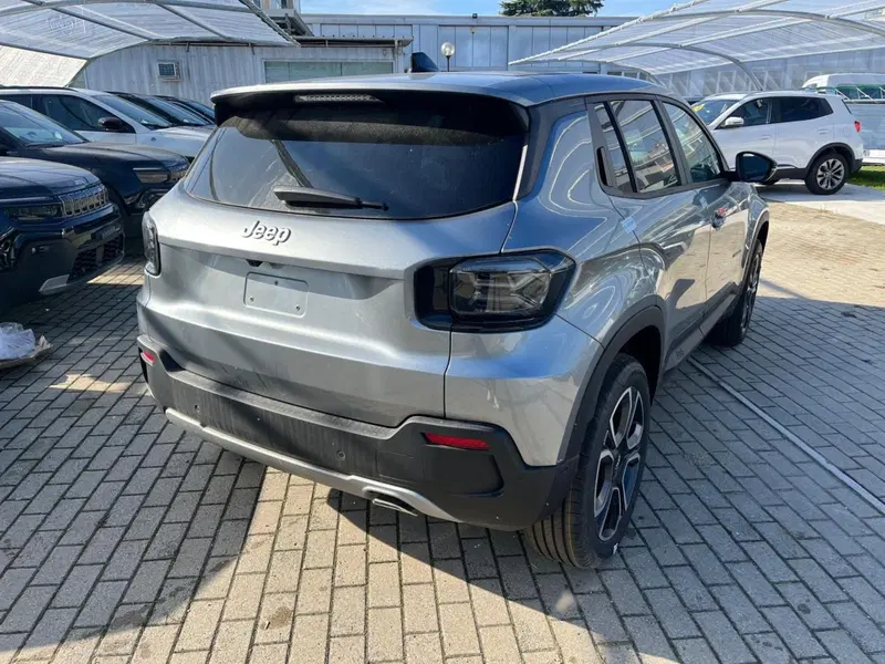 Jeep Avenger nuova a Milano (6)