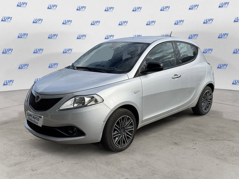 Lancia Ypsilon usata a Prato