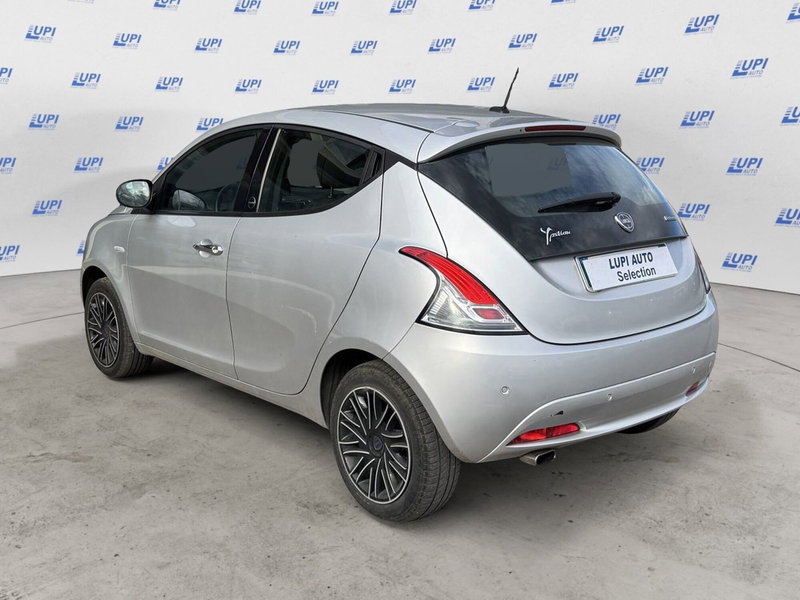 Lancia Ypsilon usata a Prato (6)