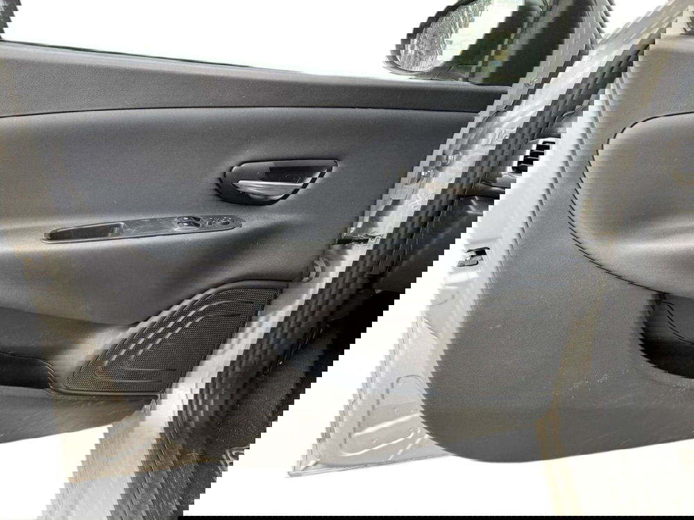 Lancia Ypsilon usata a Prato (9)