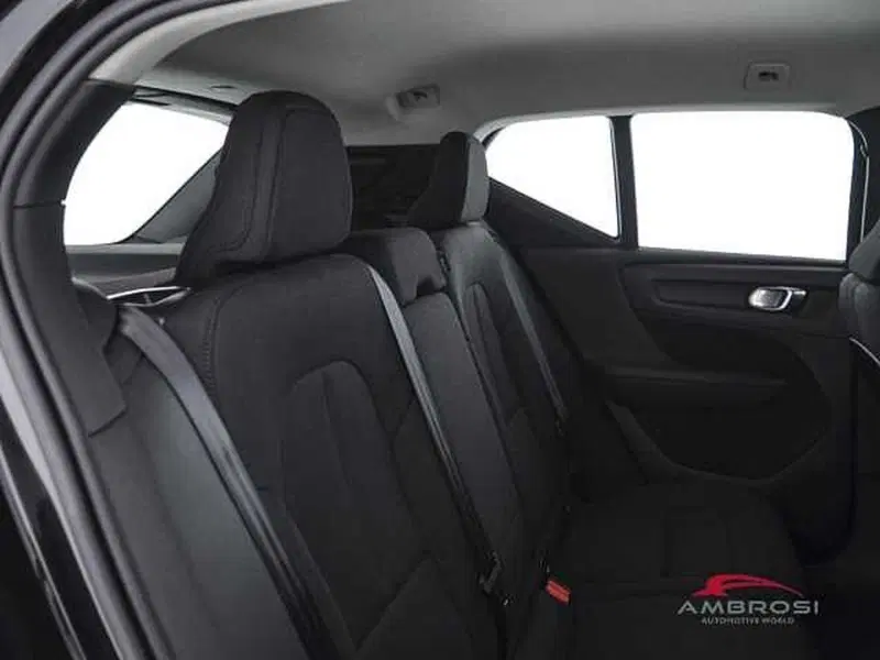 Volvo XC40 usata a Perugia (11)