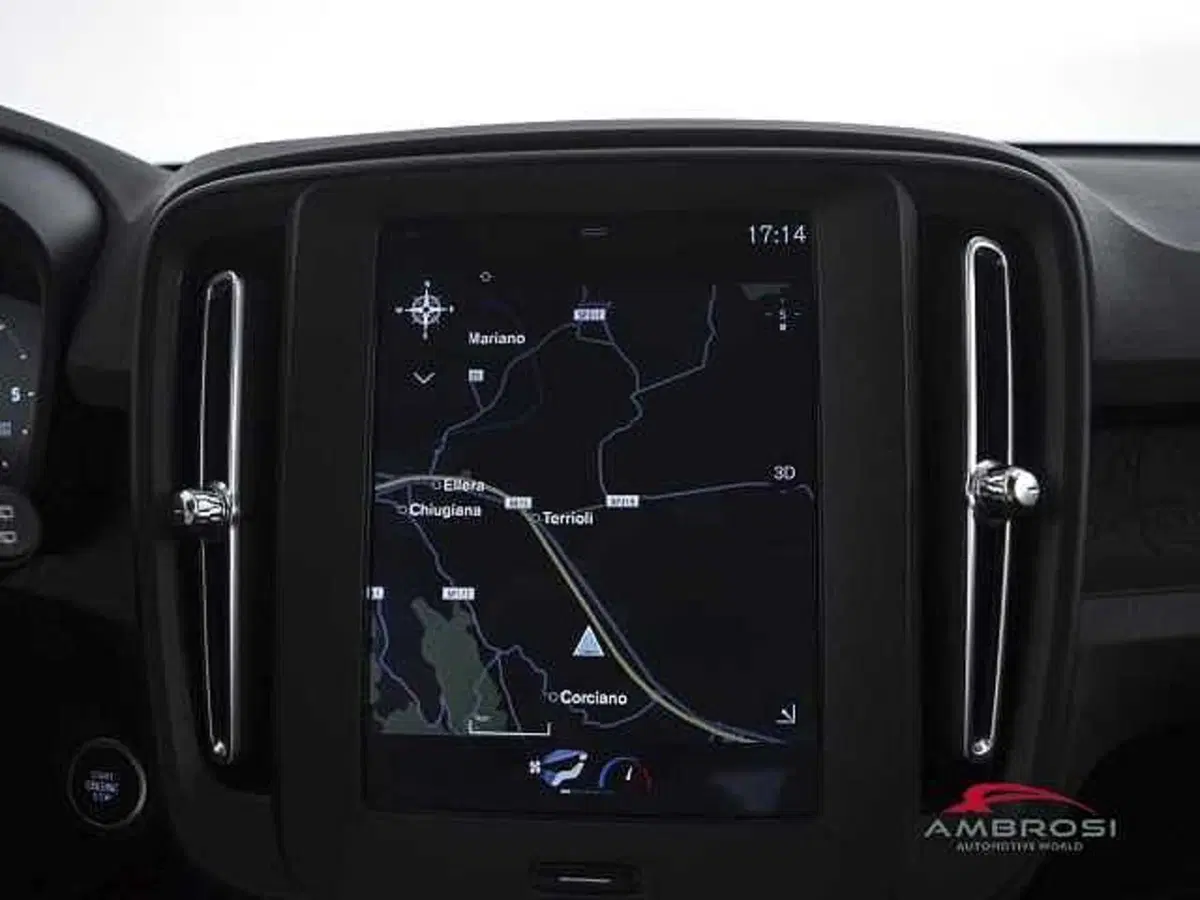 Volvo XC40 usata a Perugia (14)