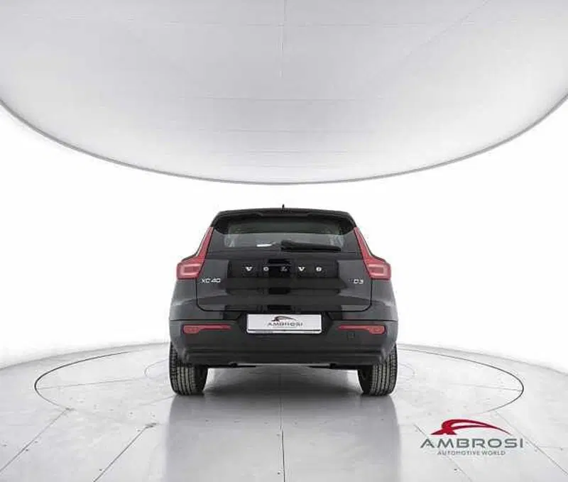 Volvo XC40 usata a Perugia (6)
