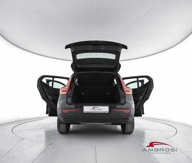 Volvo XC40 usata a Perugia (7)