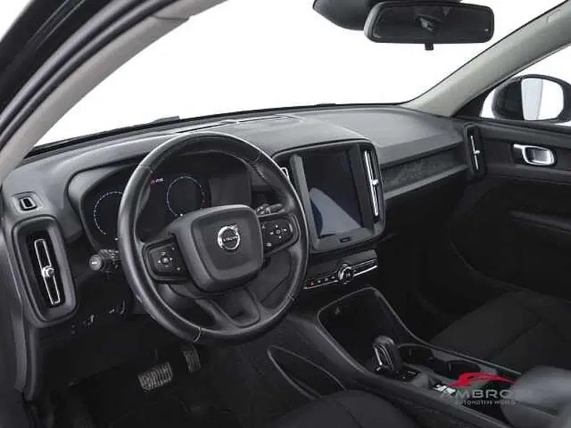 Volvo XC40 usata a Perugia (8)