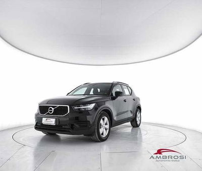 Volvo XC40 D3 AWD Geartronic Momentum del 2018 usata a Viterbo