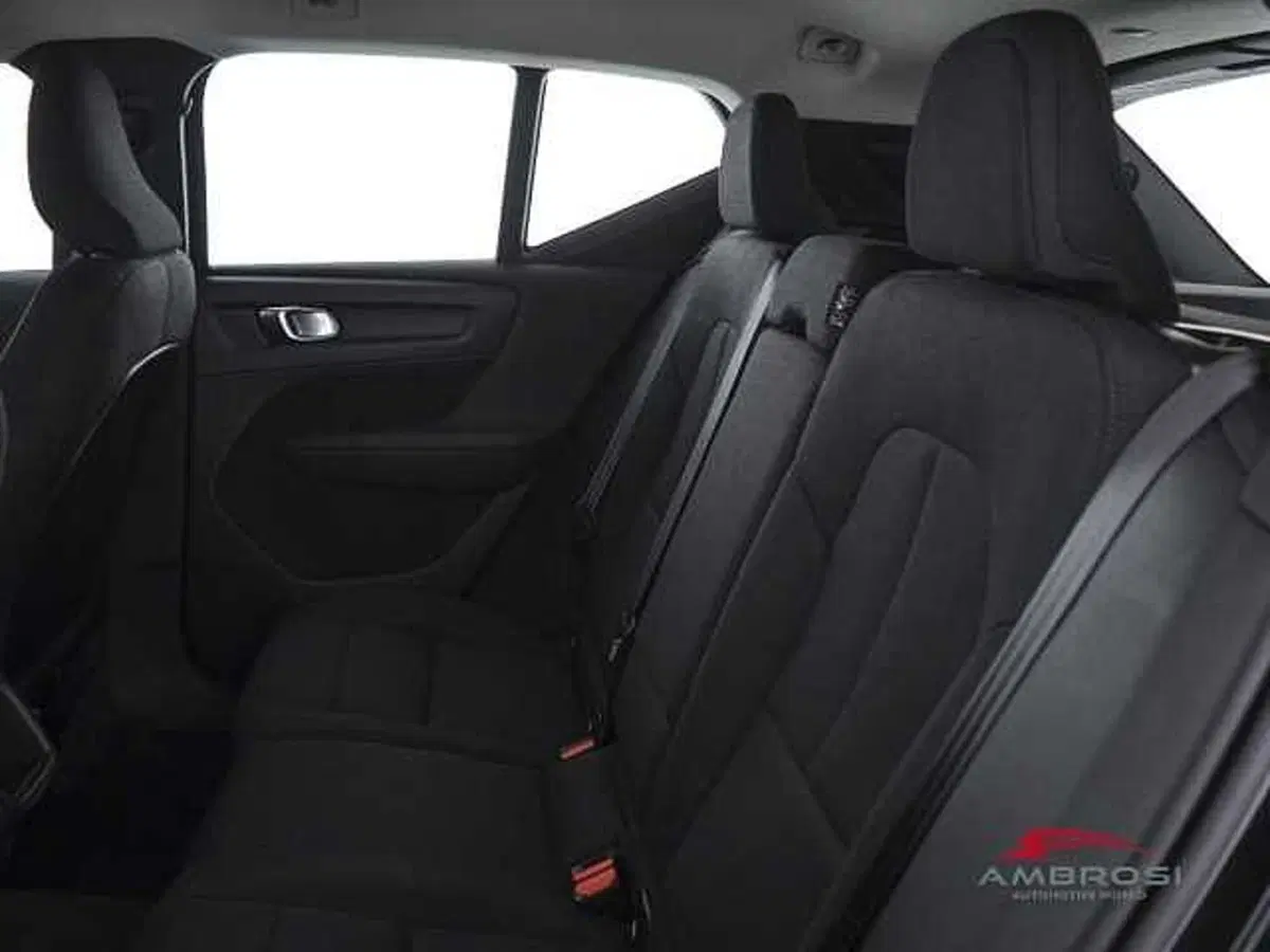 Volvo XC40 usata a Viterbo (10)