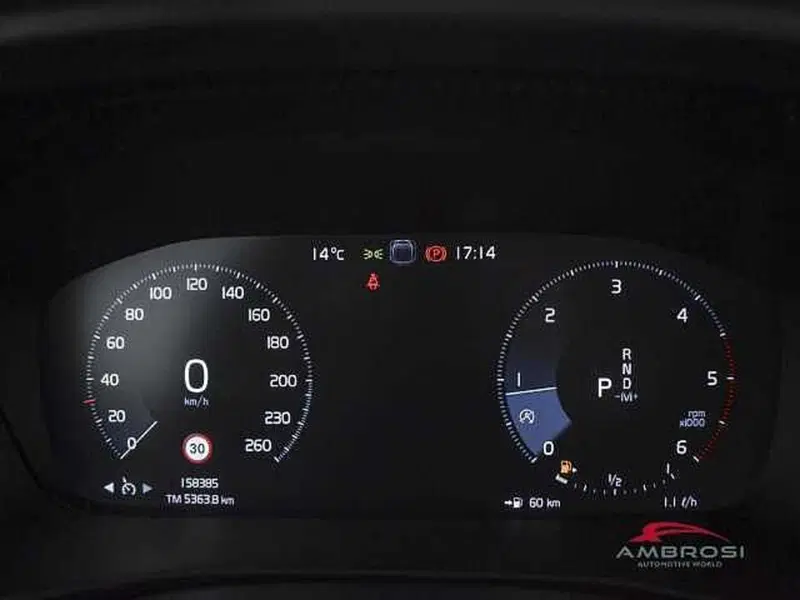 Volvo XC40 usata a Viterbo (13)