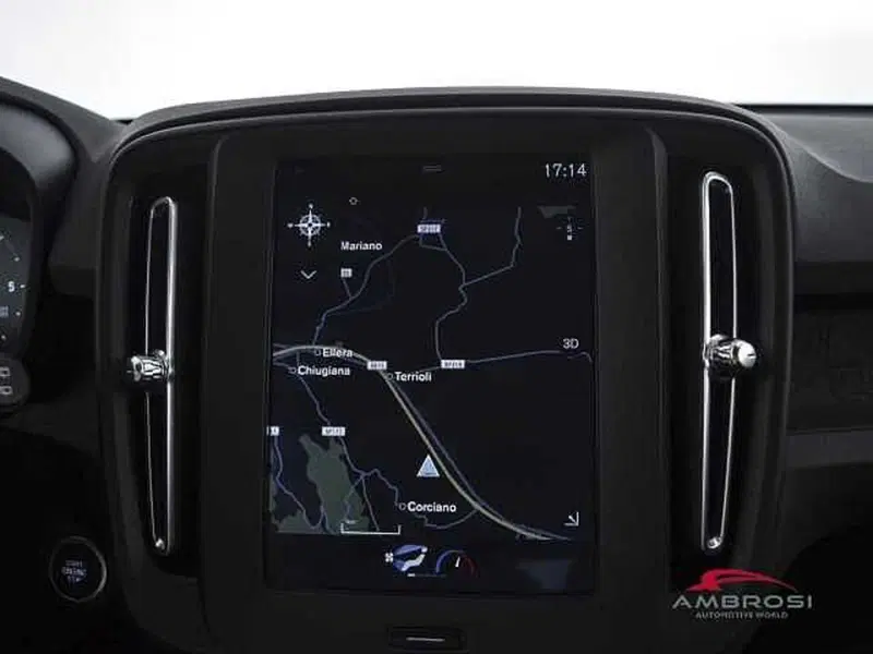 Volvo XC40 usata a Viterbo (14)