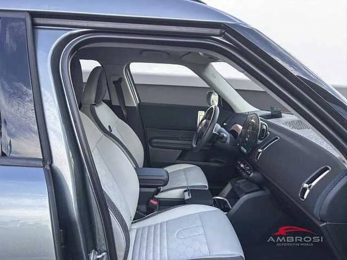 MINI Mini Countryman usata a Viterbo (12)