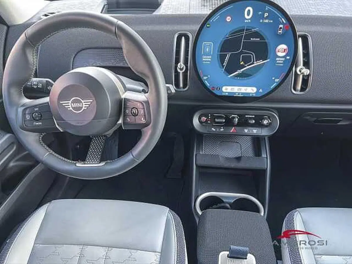 MINI Mini Countryman usata a Viterbo (15)