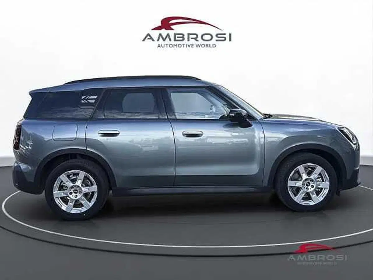 MINI Mini Countryman usata a Viterbo (5)