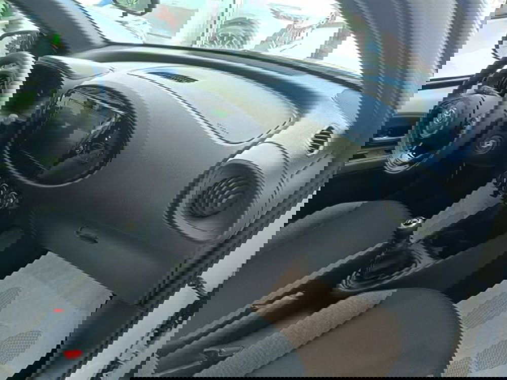 Toyota Aygo X nuova a Teramo (10)