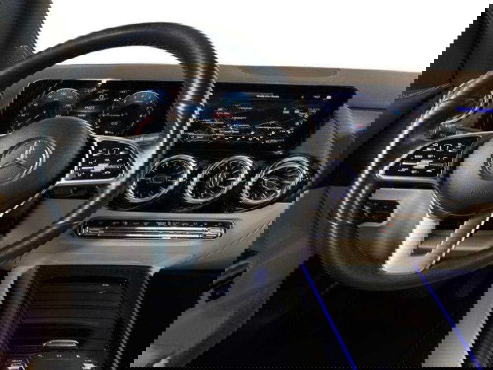 Mercedes-Benz GLA SUV usata a Bologna (11)