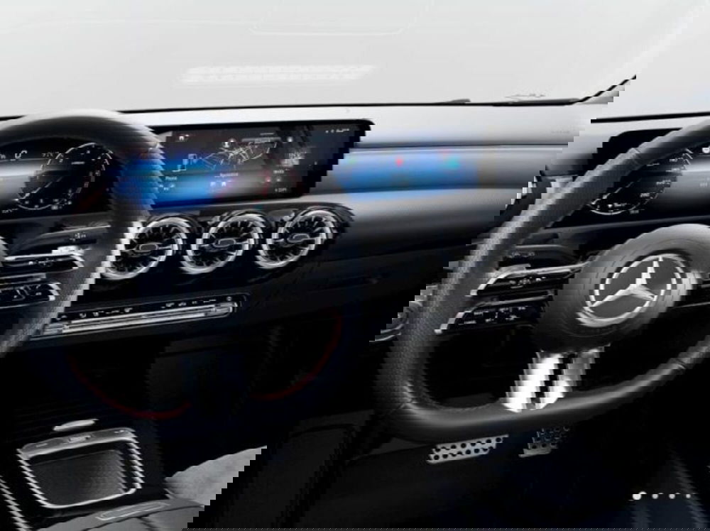 Mercedes-Benz Classe A Sedan nuova a Verona (5)