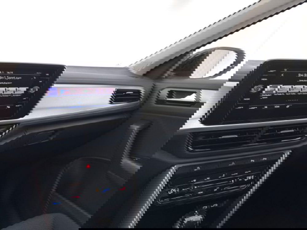 Volkswagen T-Roc nuova a Vicenza (19)