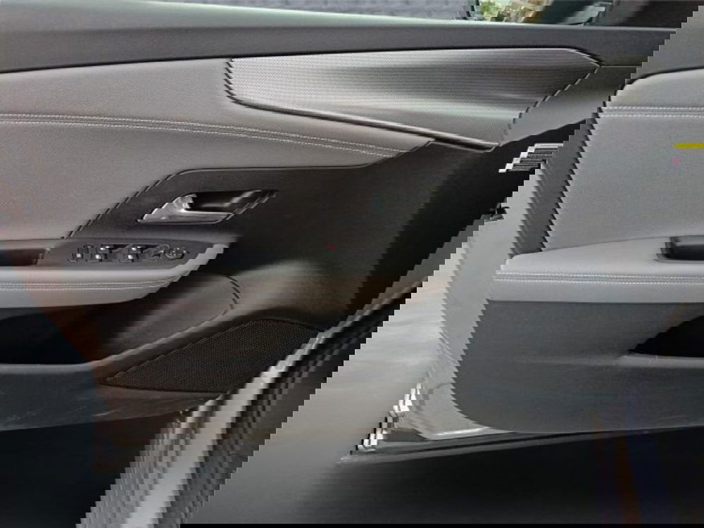 Opel Mokka usata a Bari (9)