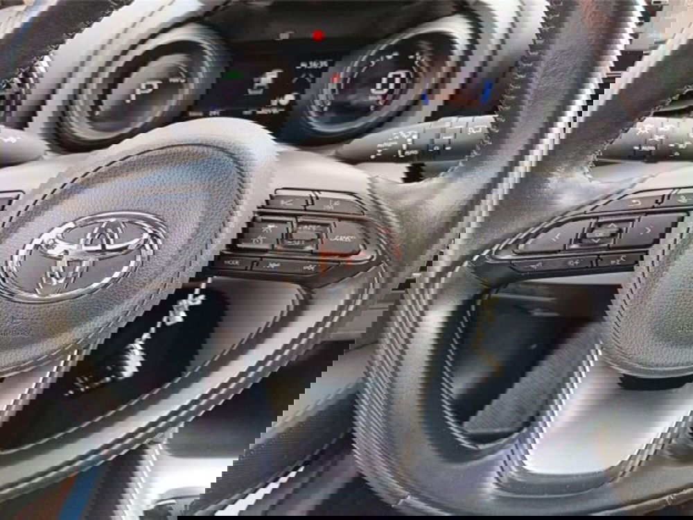 Toyota Yaris Cross usata a Bari (15)