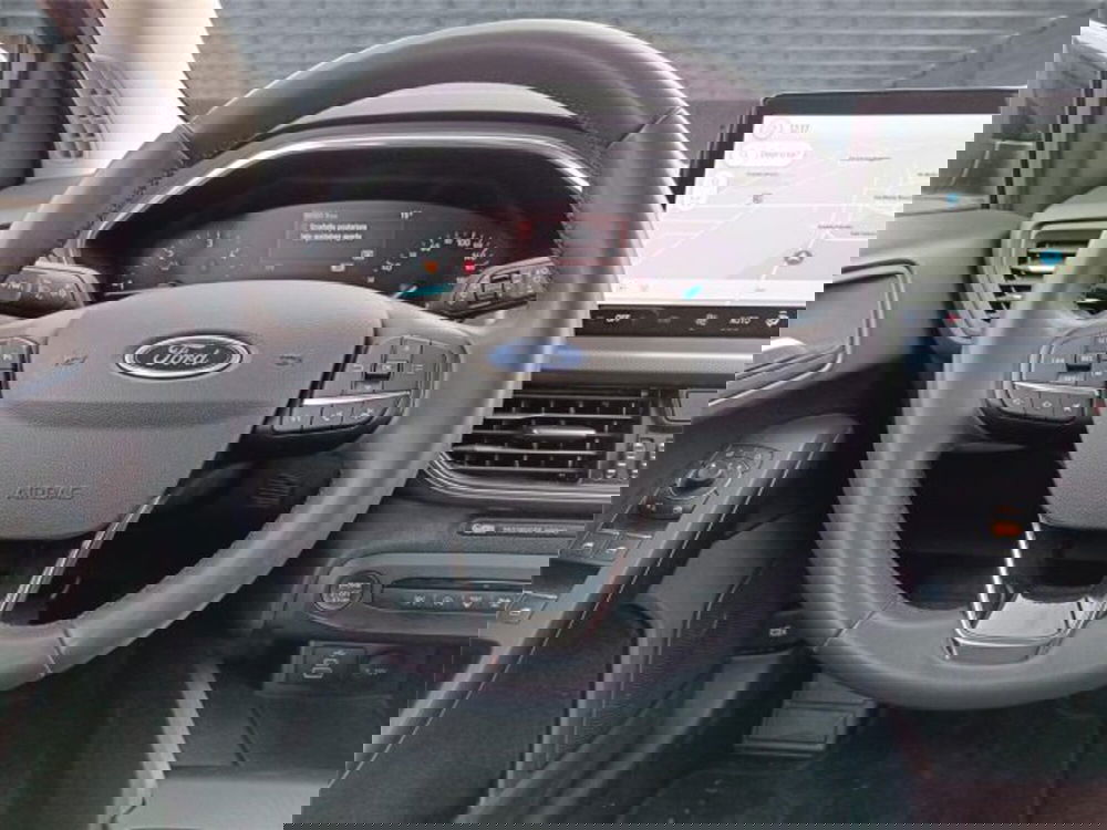 Ford Focus Station Wagon usata a Bari (14)