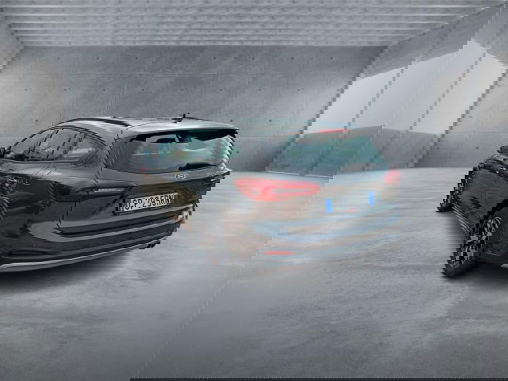 Ford Focus Station Wagon usata a Bari (4)