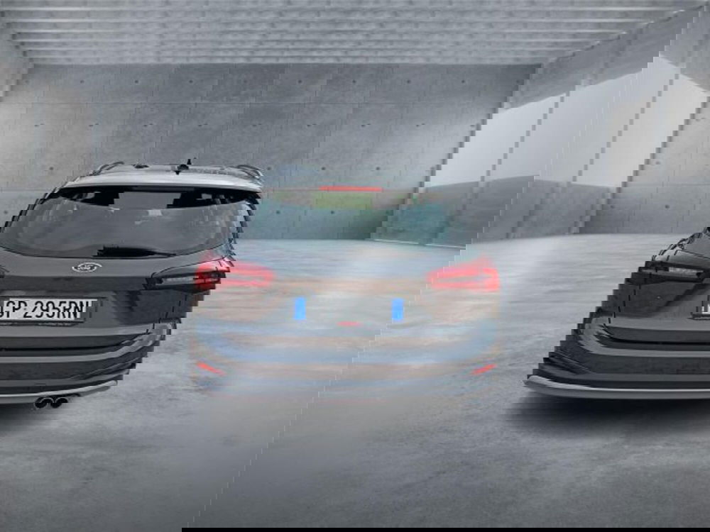 Ford Focus Station Wagon usata a Bari (5)