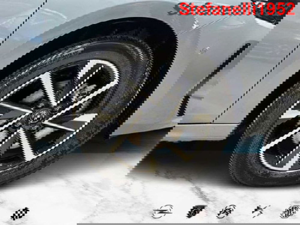 Opel Corsa nuova a Bologna (8)