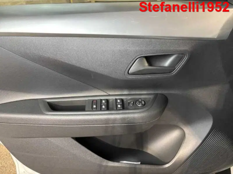 Opel Frontera nuova a Bologna (10)