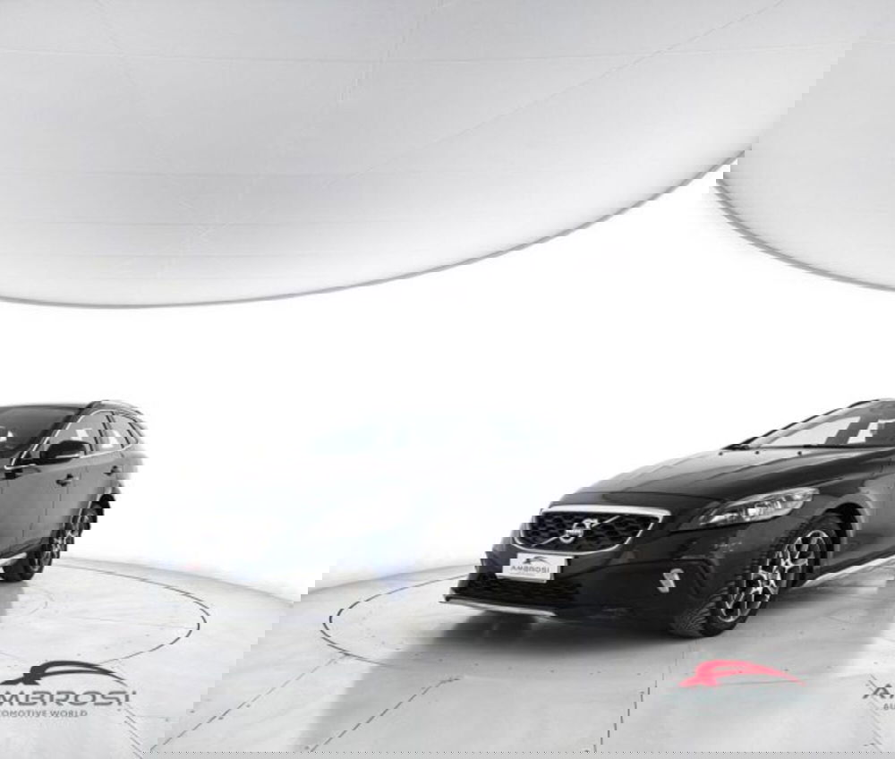 Volvo V40 Cross Country usata a Perugia