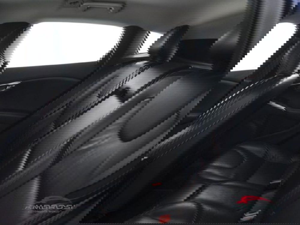 Volvo V40 Cross Country usata a Perugia (10)