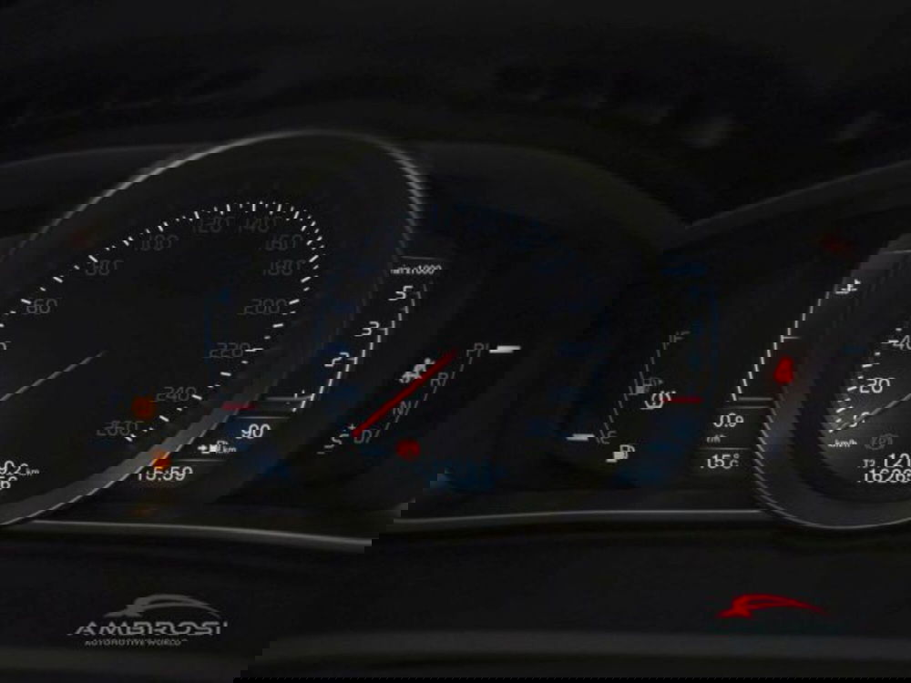 Volvo V40 Cross Country usata a Perugia (13)