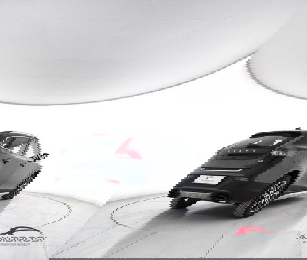 Volvo V40 Cross Country usata a Perugia (3)