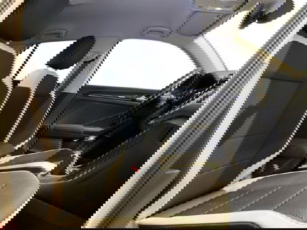 Volkswagen T-Roc usata a Como (12)