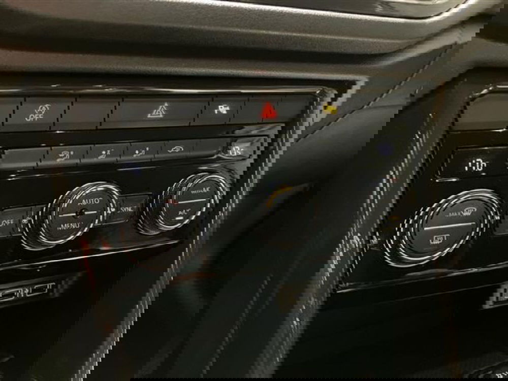 Volkswagen T-Roc usata a Como (20)