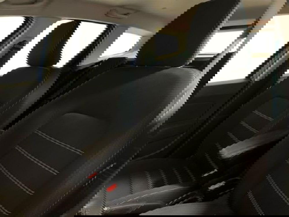 Dacia Duster usata a Como (16)