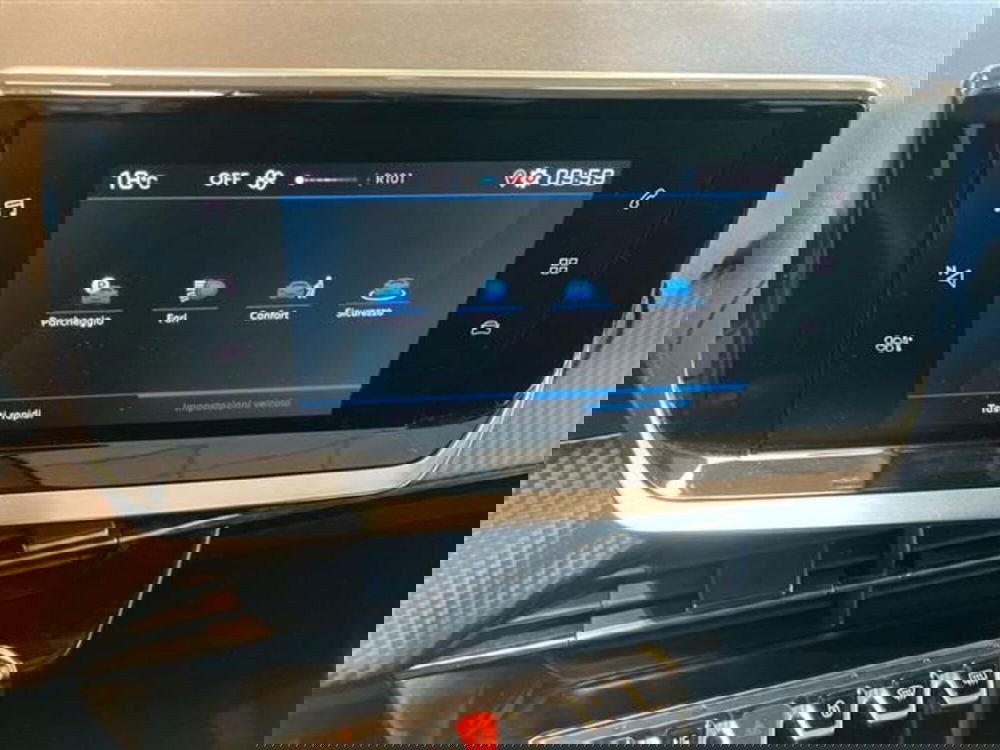 Peugeot 208 usata a Como (13)