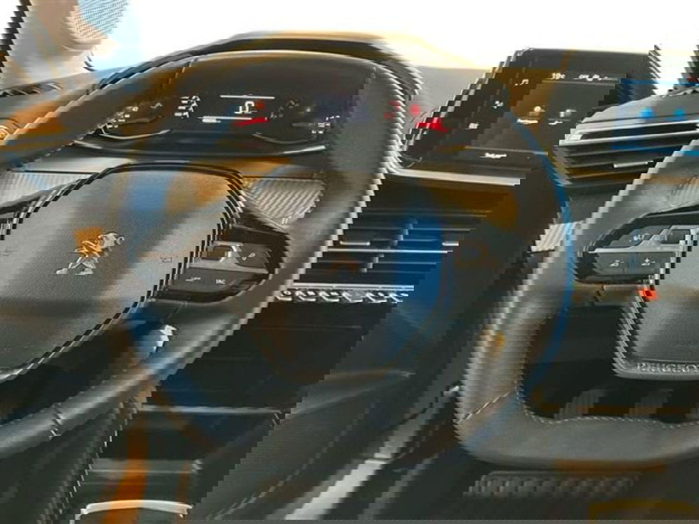 Peugeot 208 usata a Como (17)