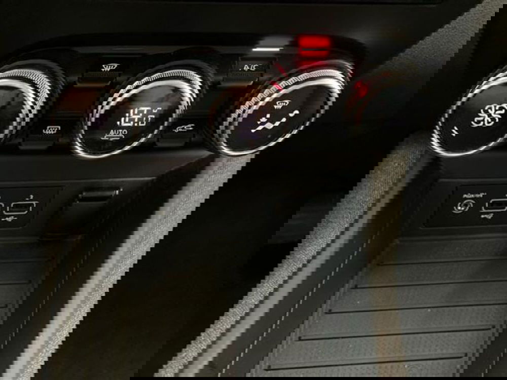 Renault Zoe usata a Como (14)