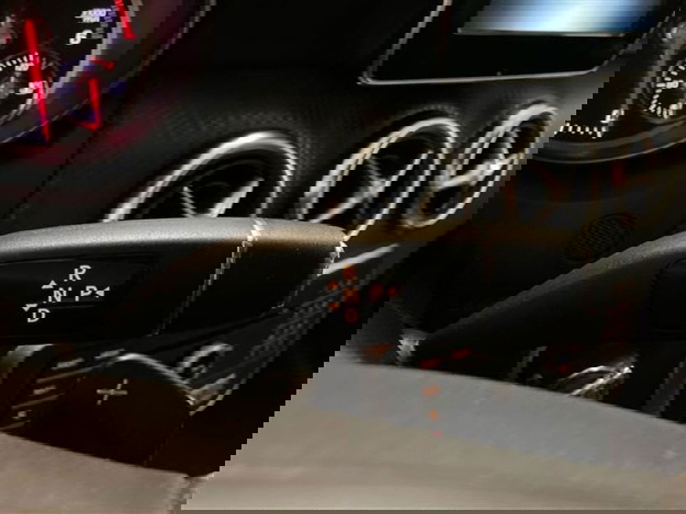 Mercedes-Benz CLA Shooting Brake usata a Como (18)