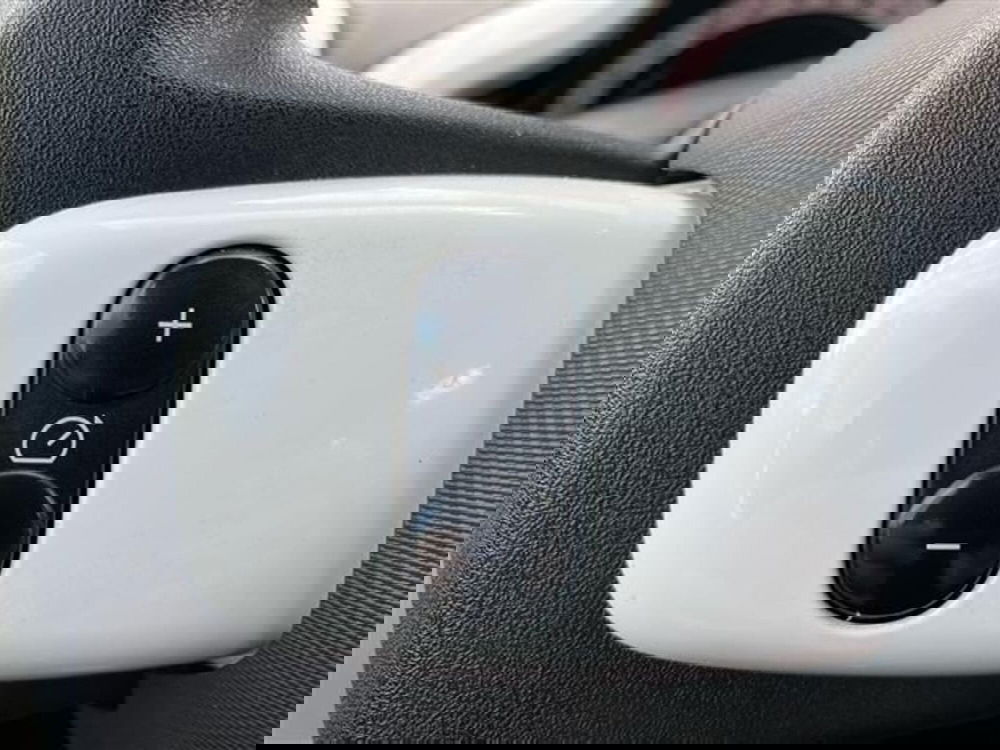 Renault Twingo usata a Como (18)