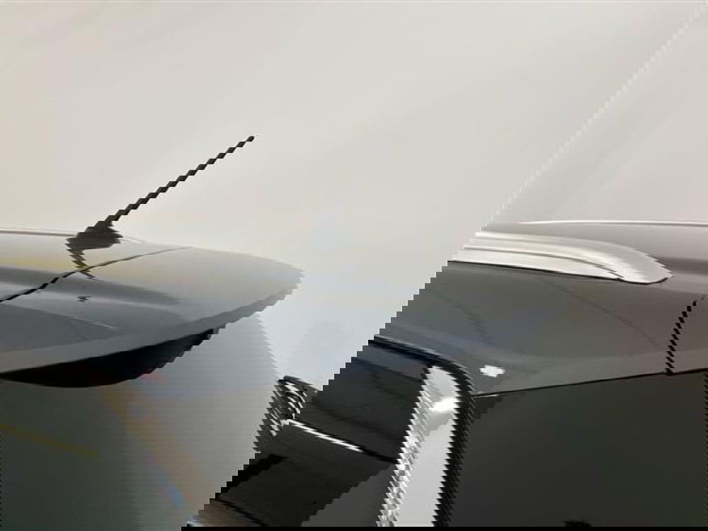 Renault Megane E-Tech Electric usata a Como (17)