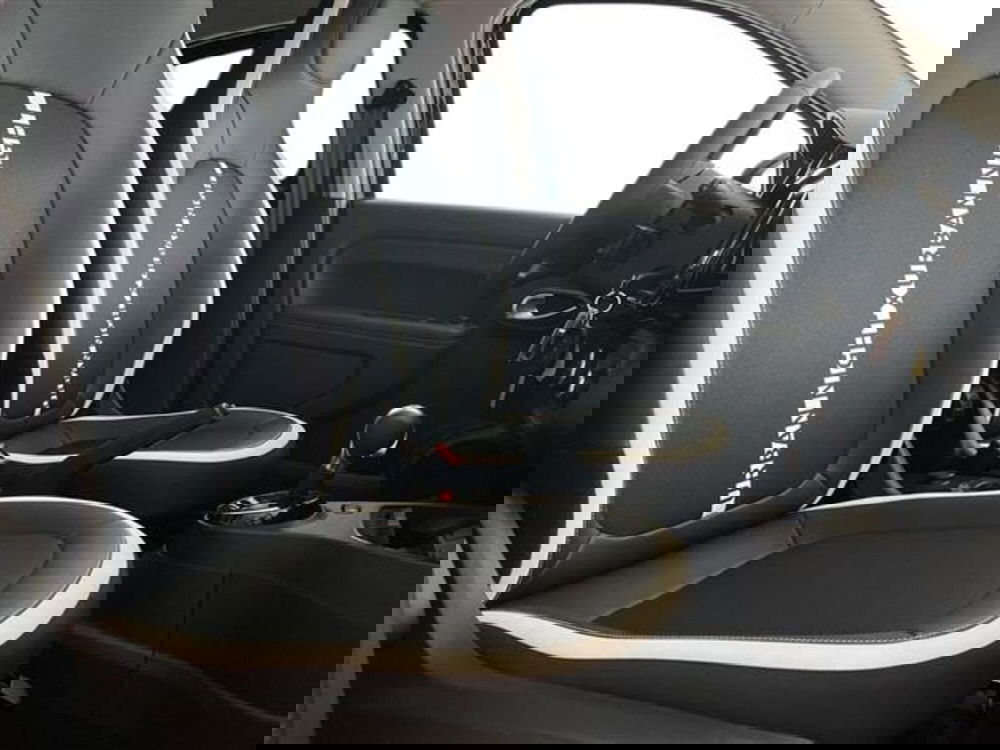 Renault Twingo nuova a Como (12)