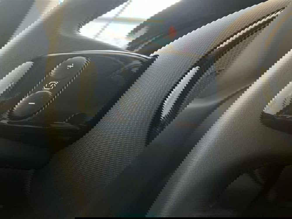 Renault Twingo nuova a Como (19)