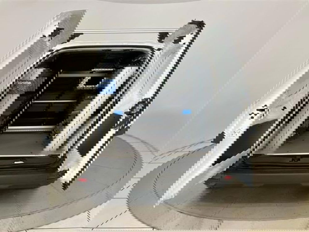 Renault Kangoo nuova a Como (8)