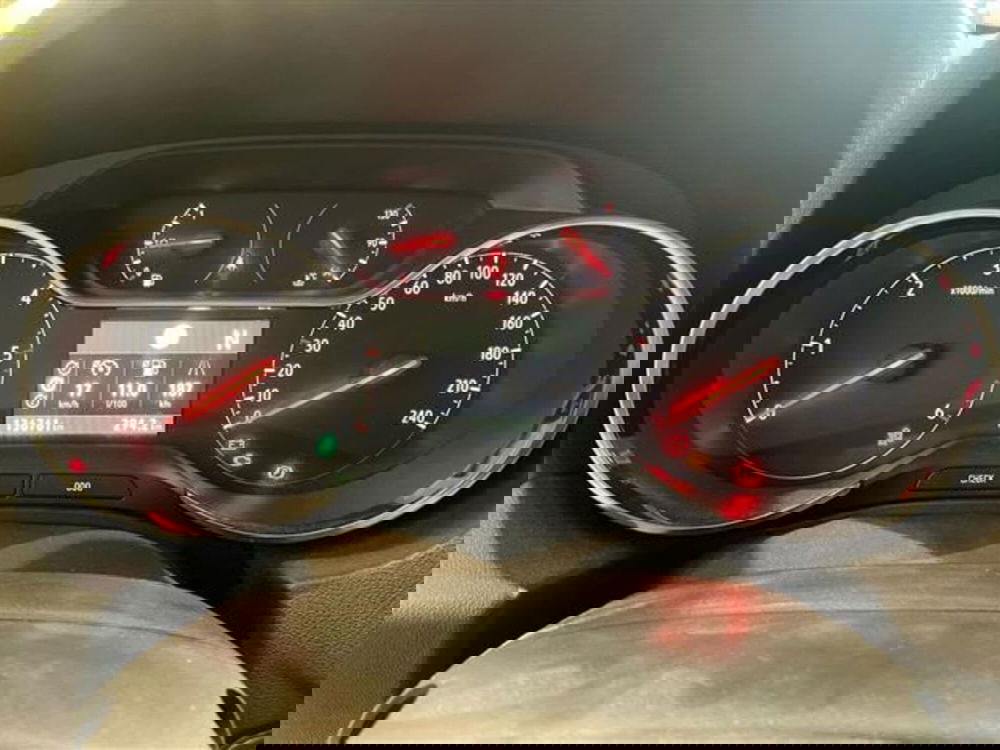 Opel Grandland X usata a Como (15)