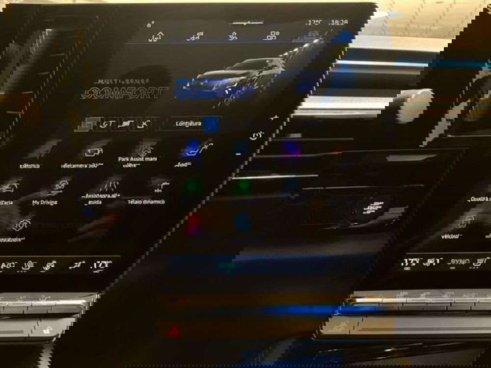 Renault Rafale nuova a Como (13)