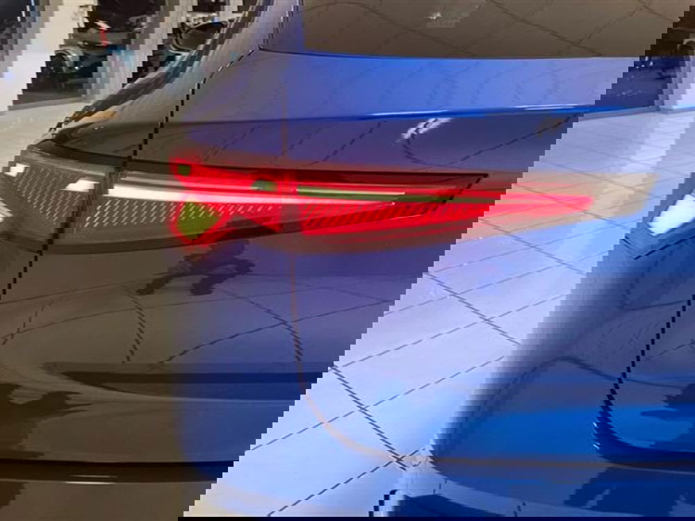 Renault Rafale nuova a Como (8)