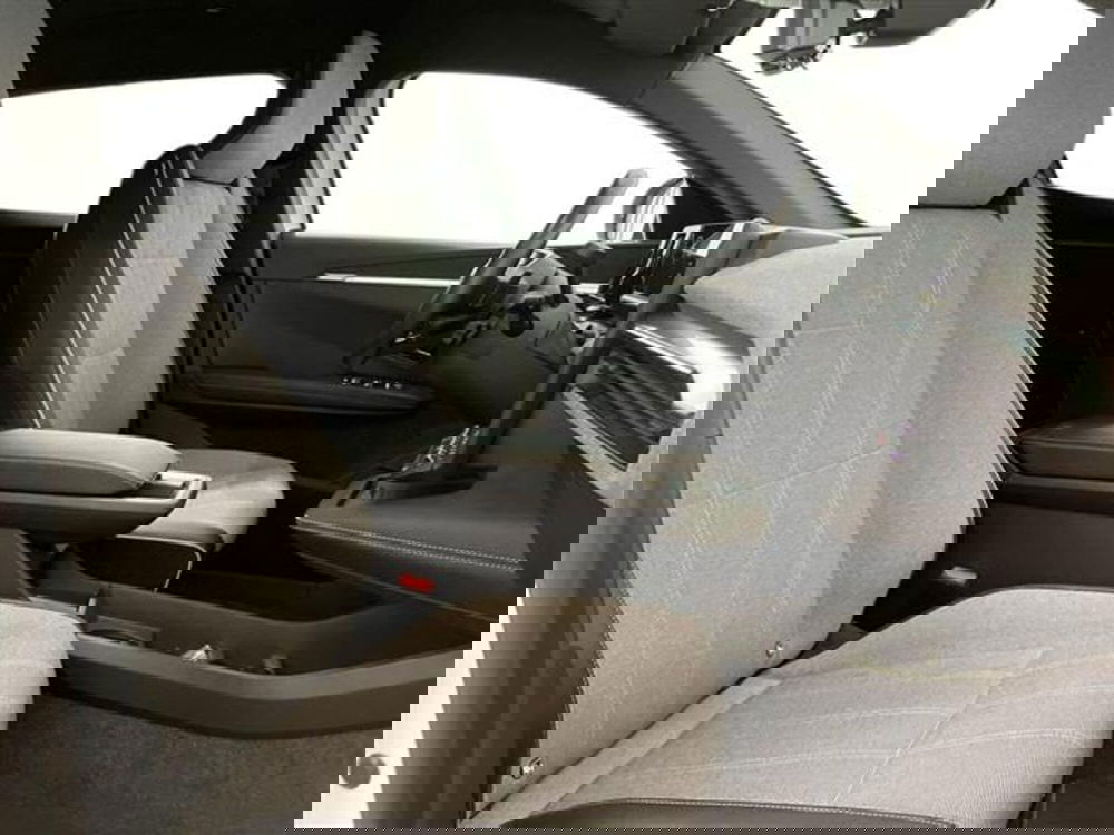 Renault Megane E-Tech Electric usata a Como (11)