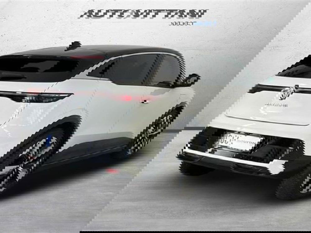 Renault Megane E-Tech Electric usata a Como (3)