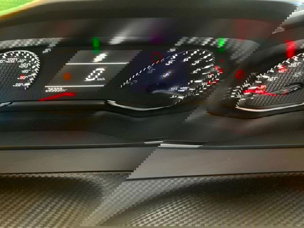 Peugeot 208 usata a Como (15)