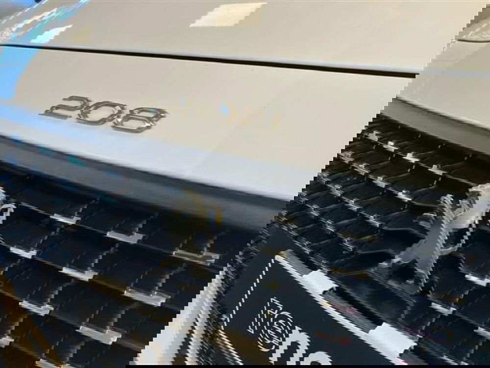 Peugeot 208 usata a Como (17)